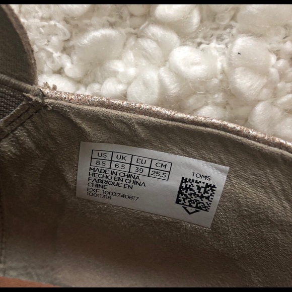 💫HOST PICK💫TOMS NUDE SUEDE AND SHIMMER BOOTIES - Picture 5 of 8